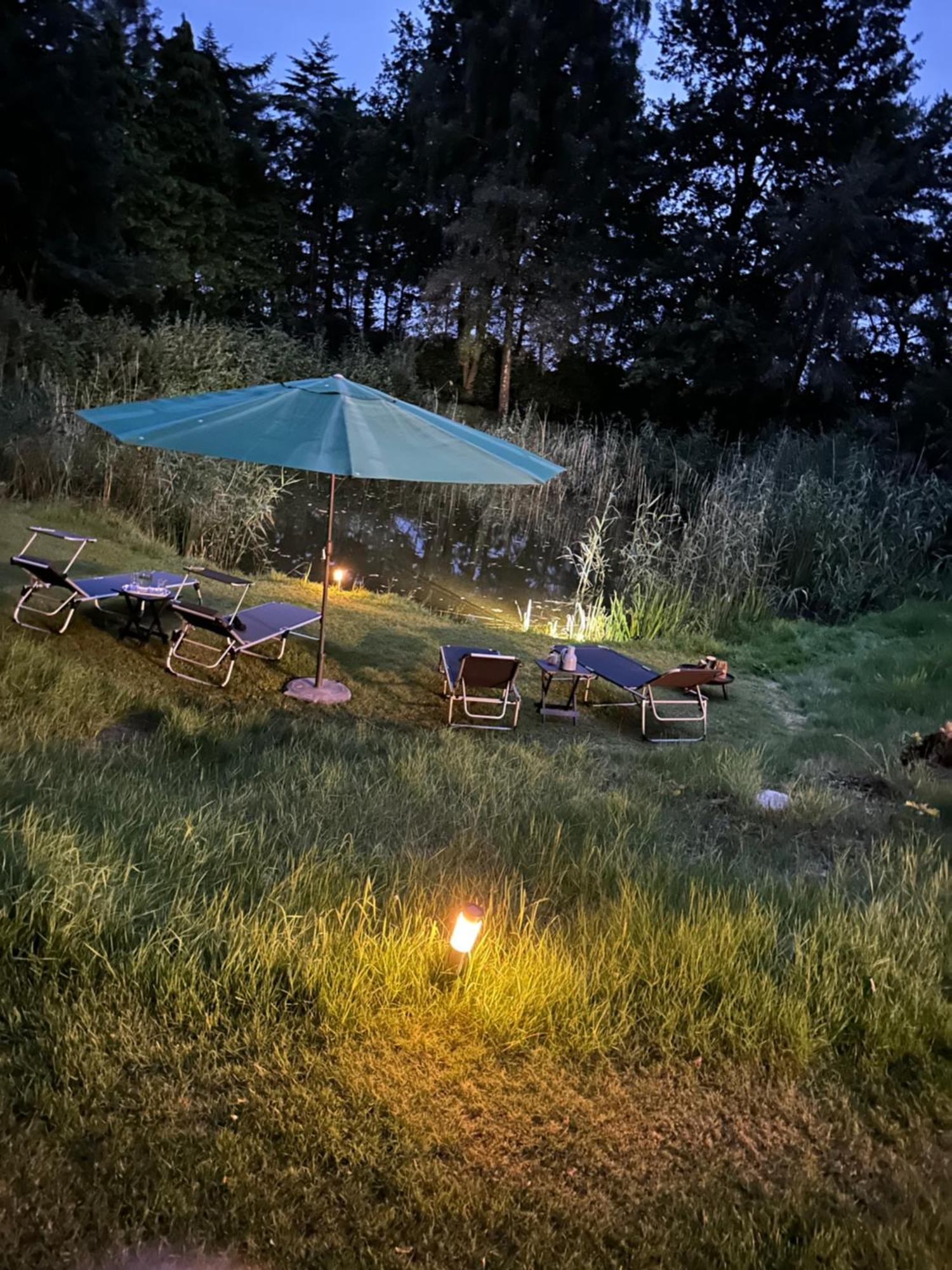 Home Of Oasis - Indoorpool, Sauna, Naturteich Surwold エクステリア 写真